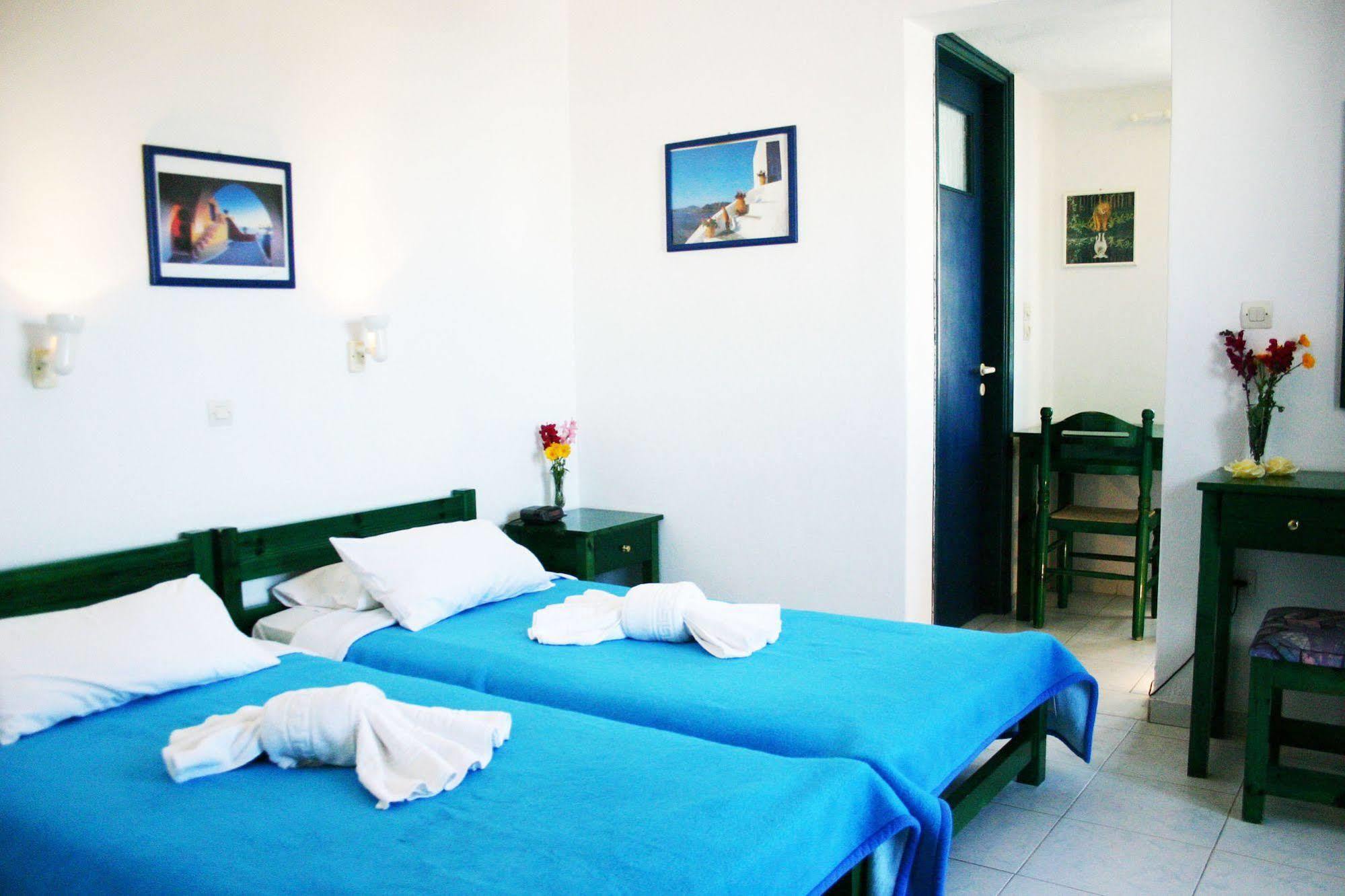 Ikaros Studios & Apartments Naxos City Bagian luar foto